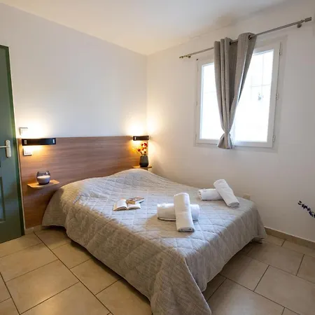 Le Saint Esteve Aparthotel 4*