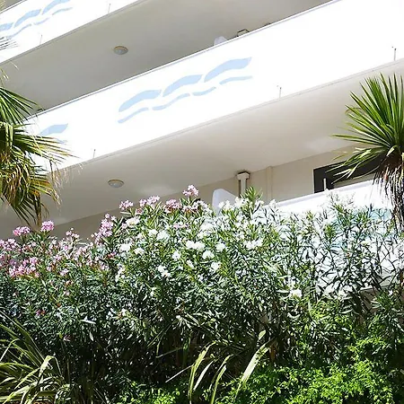 Le Saint Esteve Aparthotel 4*