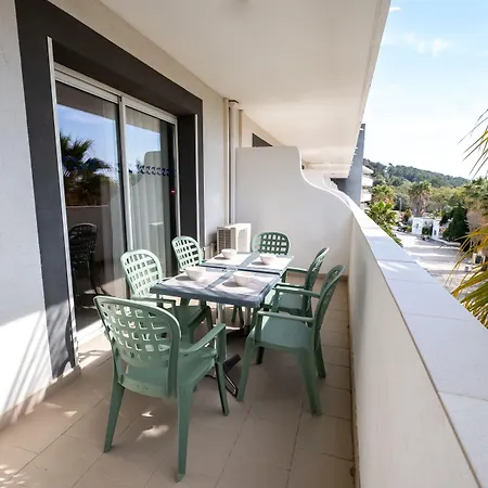 Le Saint Esteve Aparthotel